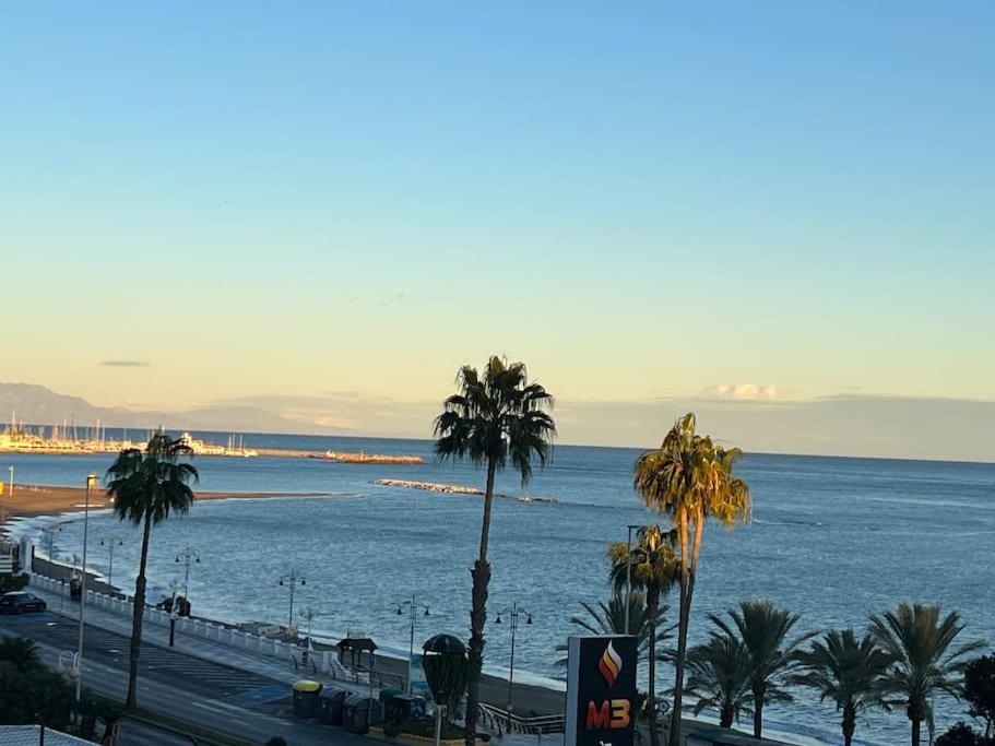 Benalbeach En La Playa Benalmádena Eksteriør bilde